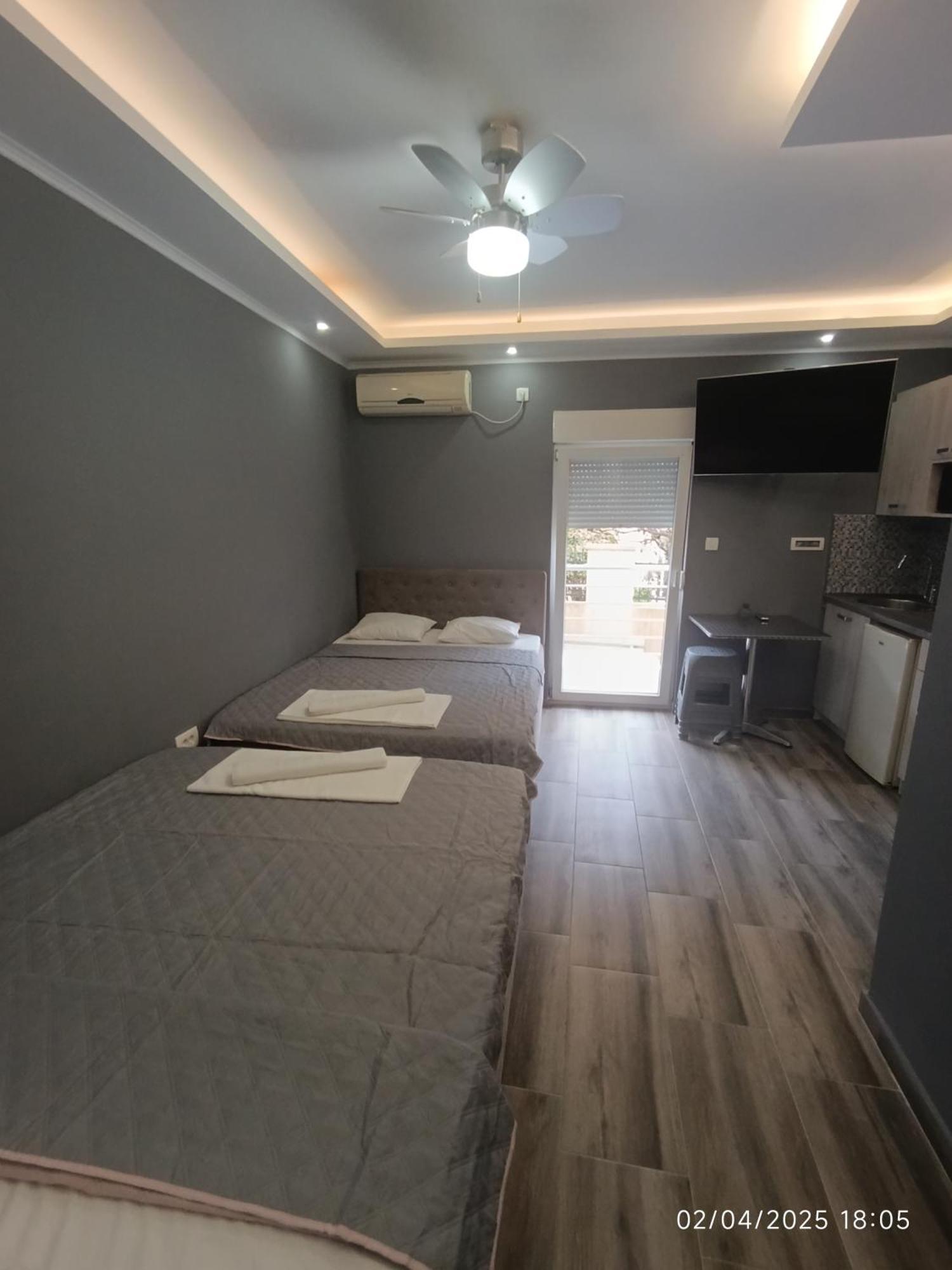 Sun Apartment *